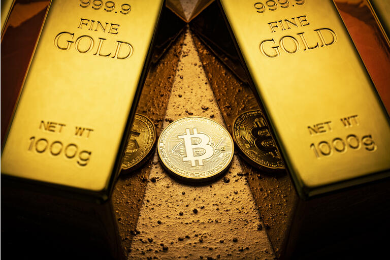Gold: the outlook for 2022 and how will it affect BTC?