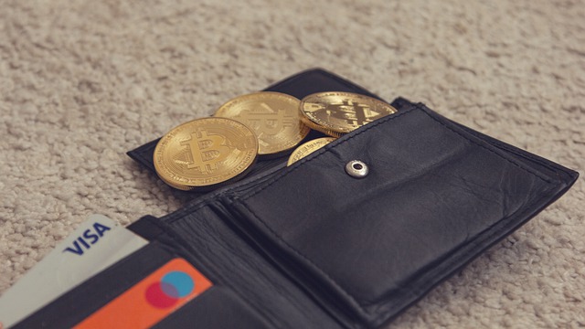 Nejlepší platformy pro nákup Bitcoinu debetní nebo kreditní kartou